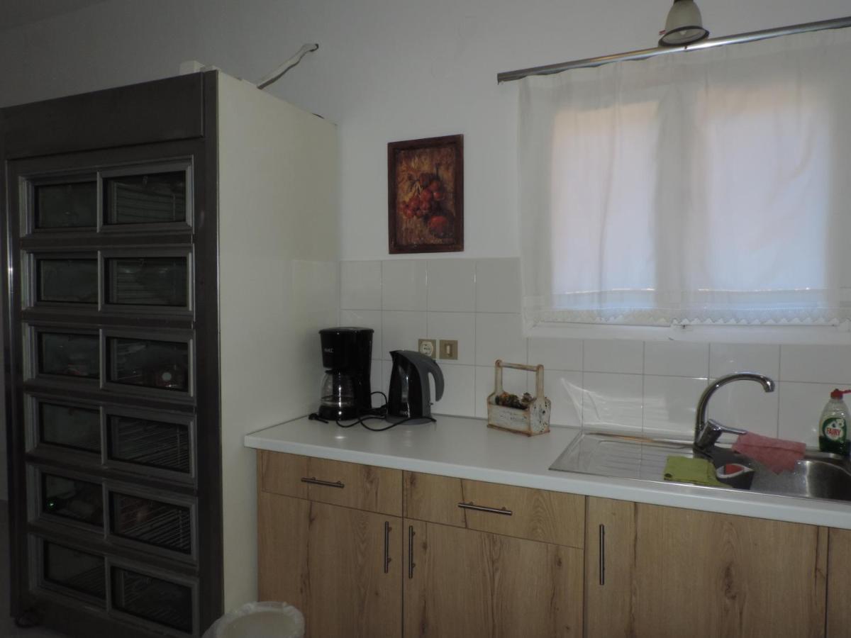 Leonidio Rocks Bed and Breakfast Buitenkant foto