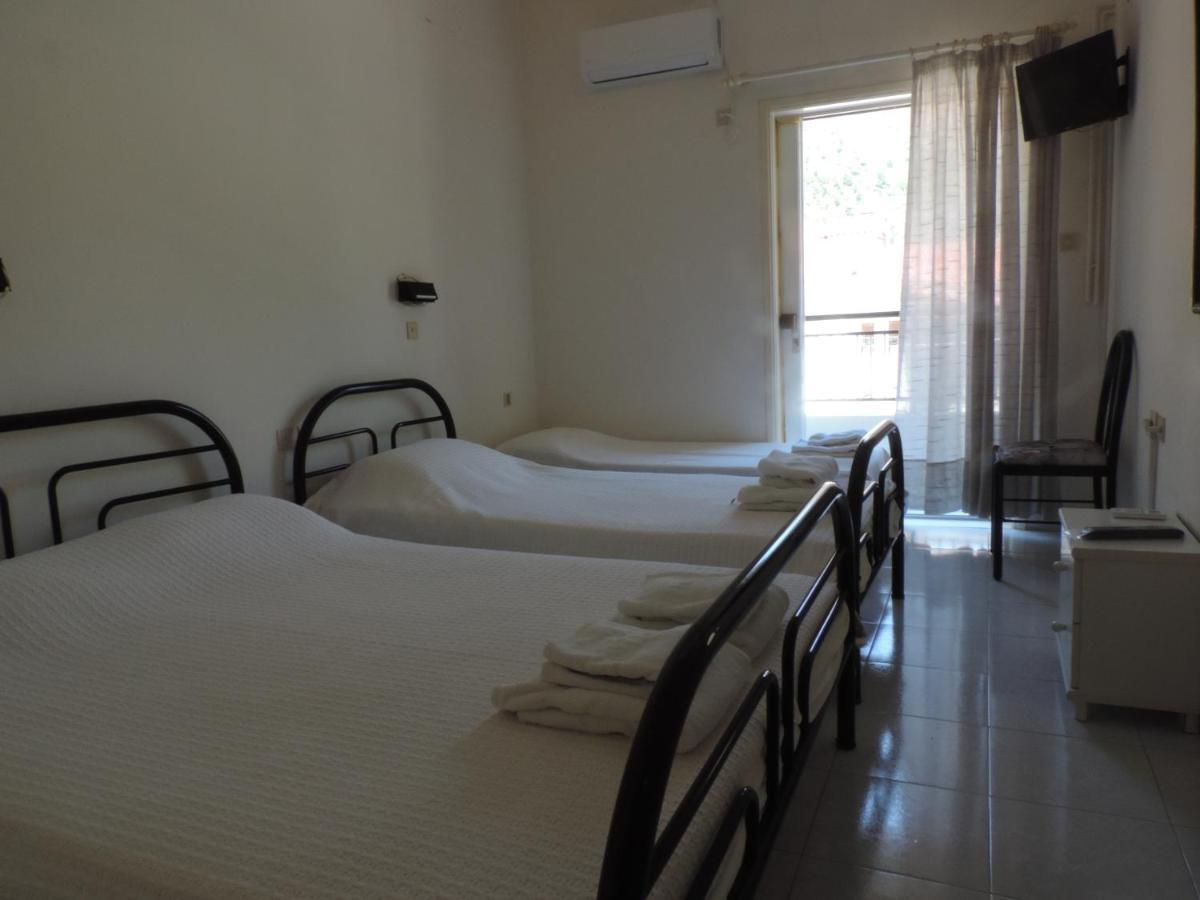 Leonidio Rocks Bed and Breakfast Buitenkant foto