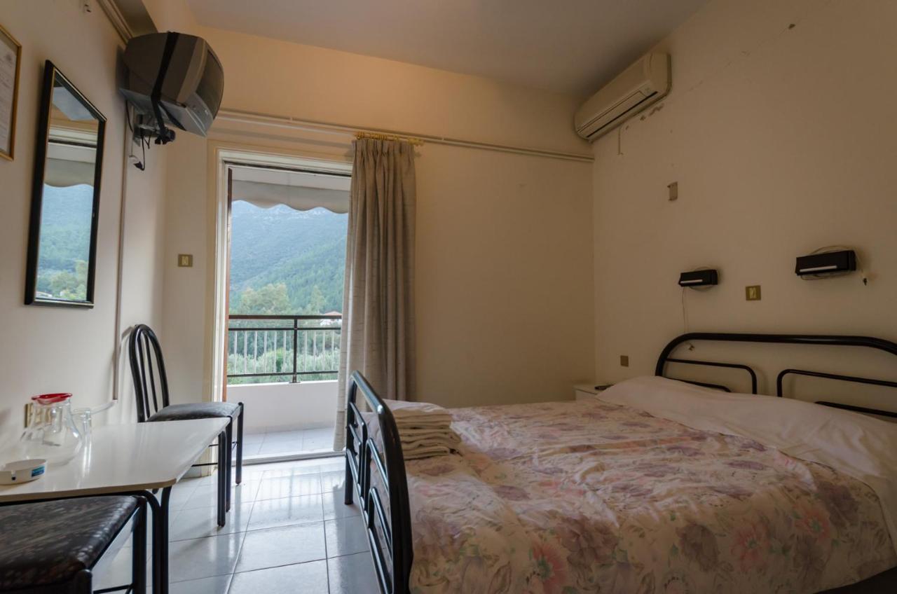 Leonidio Rocks Bed and Breakfast Buitenkant foto